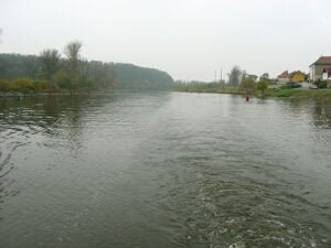 chvateruby Upravená plavební úžina Chvatěruby.