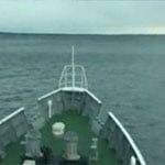 VIDEO: Loď japonské pobřežní stráže zdolává desetimetrové tsunami