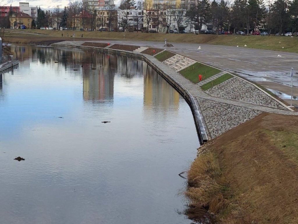 České Budějovice, Vltava - Nové vývaziště pro malé lodě.