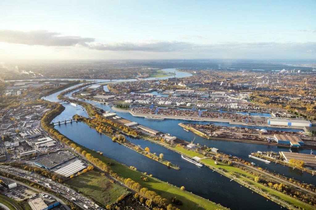 Celkový pohled na přístav Duisburg ve vizualizaci nového kontejnerového terminálu.